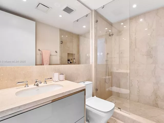 Продажа квартиры #3101 - фото 6144941