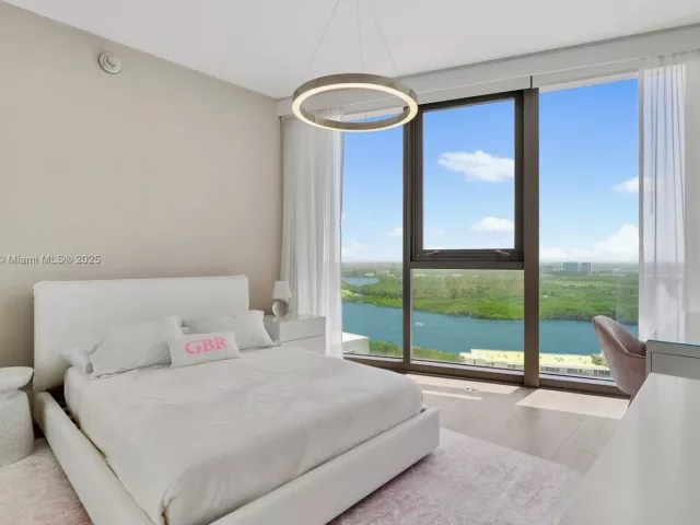 Продажа квартиры #3101 - фото 6144943