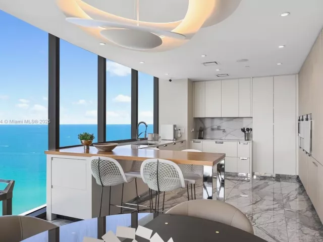 Продажа квартиры #3101 - фото 6144933