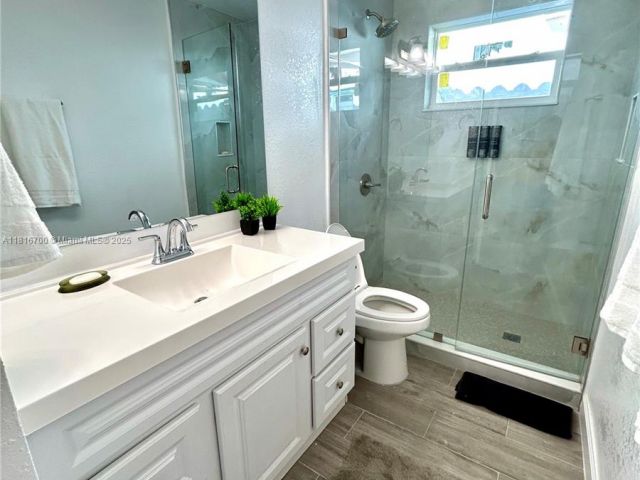 Дом в аренду по адресу 5726 SW 20th St - фото 6156426