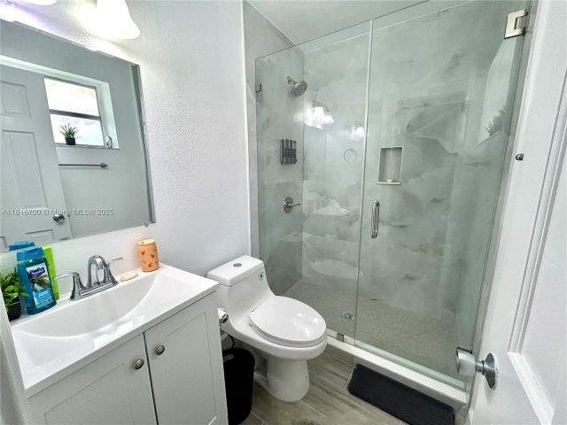 Дом в аренду по адресу 5726 SW 20th St - фото 6156428