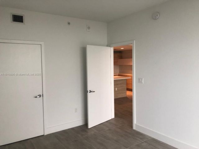 Продажа квартиры #1005 - фото 6171301