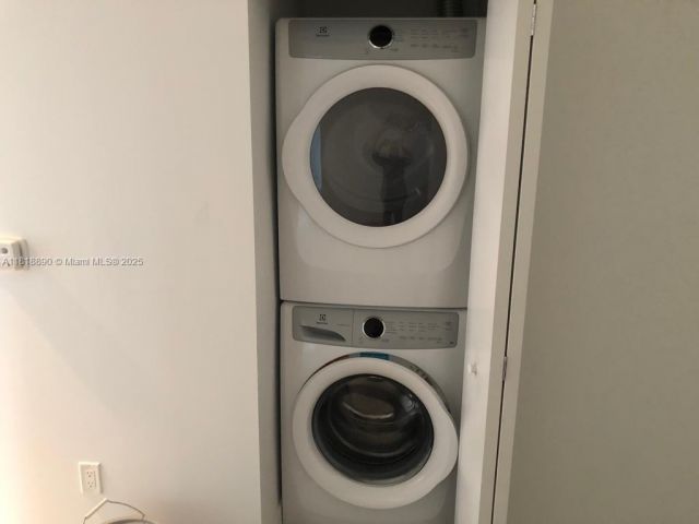 Продажа квартиры #1005 - фото 7435910