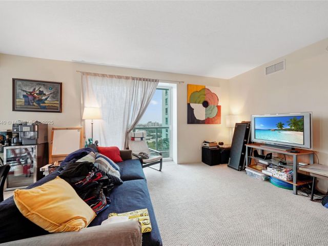 Продажа квартиры #1411 - фото 6167382