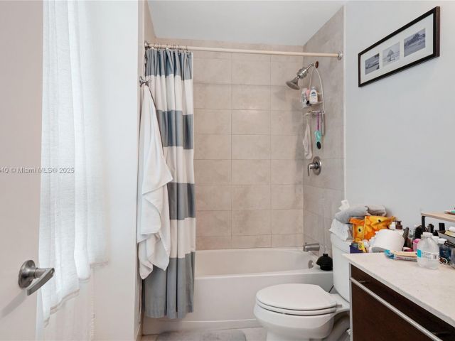 Продажа квартиры #1411 - фото 6167387