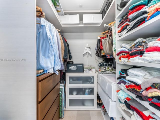 Продажа квартиры #1704 - фото 6143214