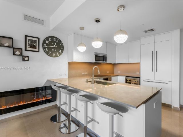 Продажа квартиры #1704 - фото 6143219