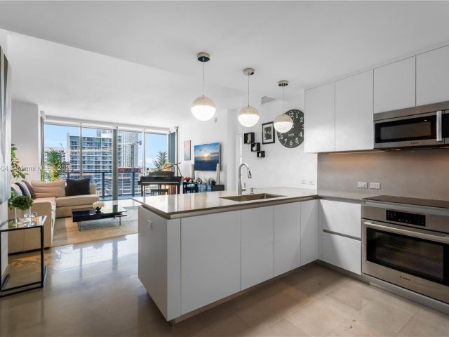 Продажа квартиры #1704 - фото 6143220