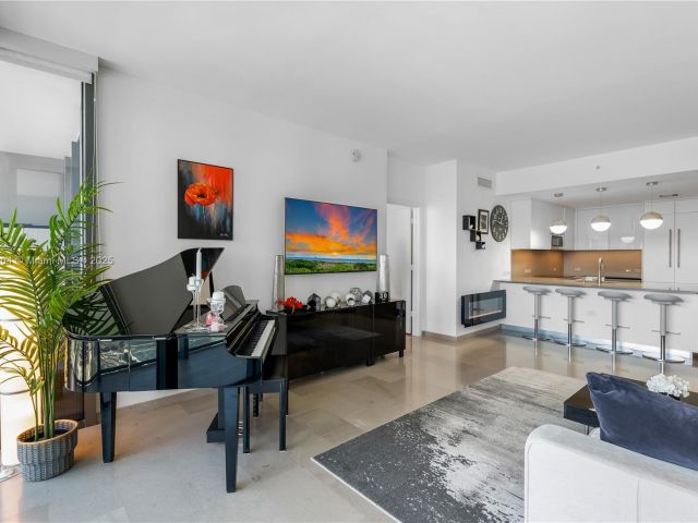 Продажа квартиры #1704 - фото 6143221