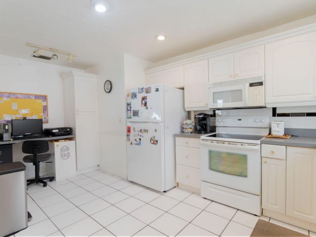 Продажа дома по адресу 3623 Walden Lane - фото 6166870