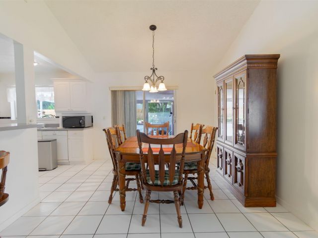 Продажа дома по адресу 3623 Walden Lane - фото 6166872