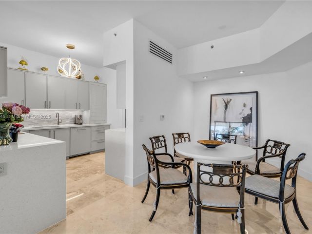 Продажа квартиры #407 - фото 6219680