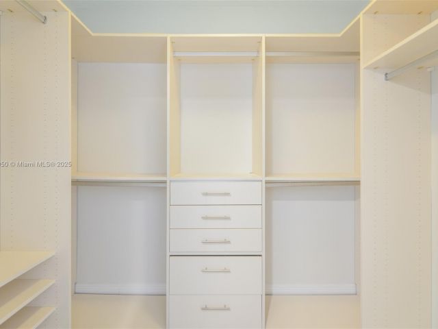 Продажа квартиры #2107 - фото 6768728