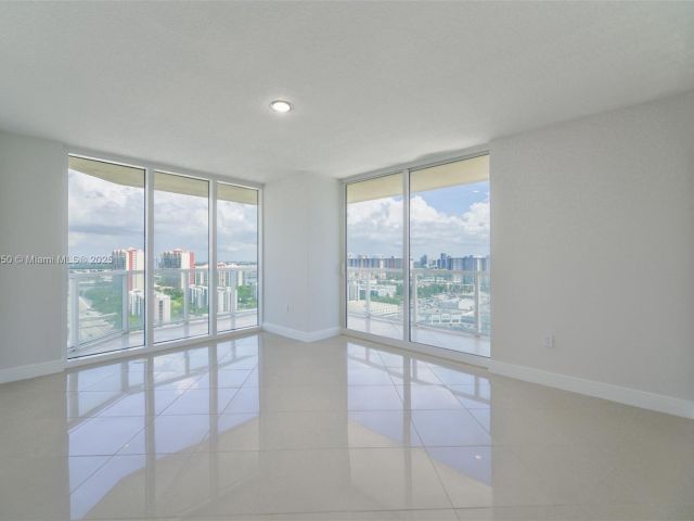 Продажа квартиры #2107 - фото 6768735