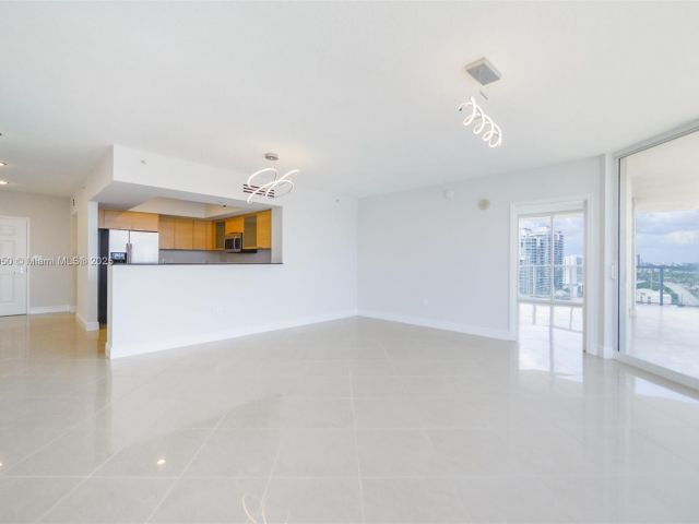 Продажа квартиры #2107 - фото 6768739