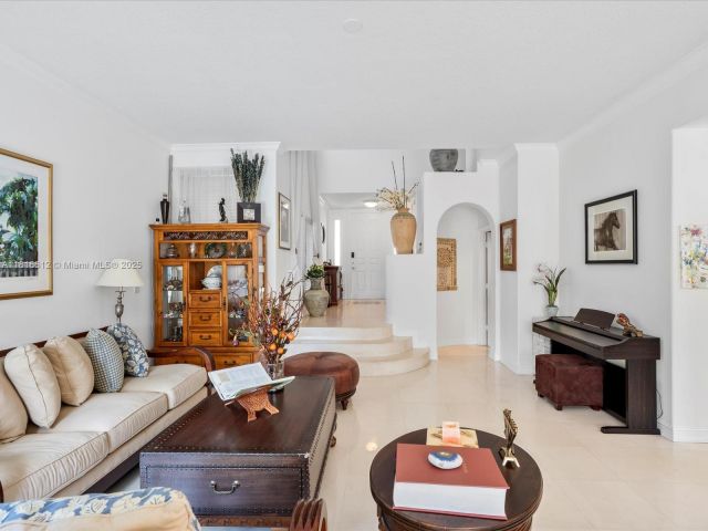 Продажа дома по адресу 20820 NE 30th Pl - фото 6140419