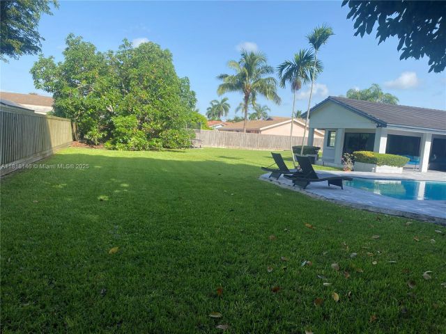 Продажа дома по адресу 12780 SW 187th St - фото 6140876