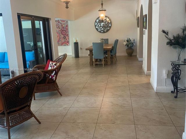 Продажа дома по адресу 12780 SW 187th St - фото 6140879