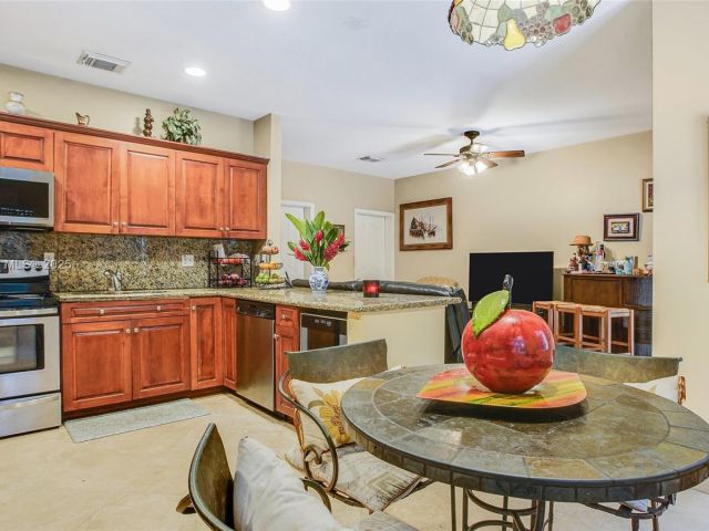 Продажа дома по адресу 15575 SW 9th Ln - фото 6141053