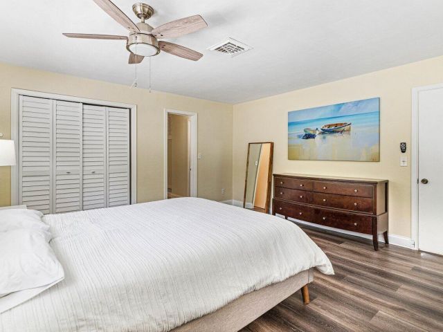 Продажа дома по адресу 123 NW 6th Avenue - фото 6141741