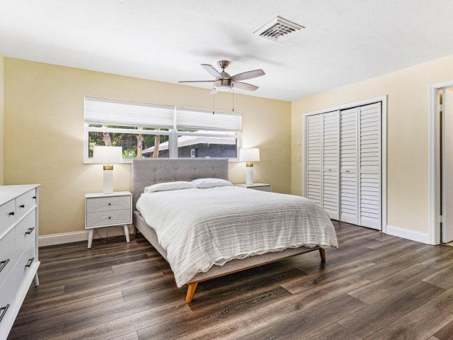 Продажа дома по адресу 123 NW 6th Avenue - фото 6141742