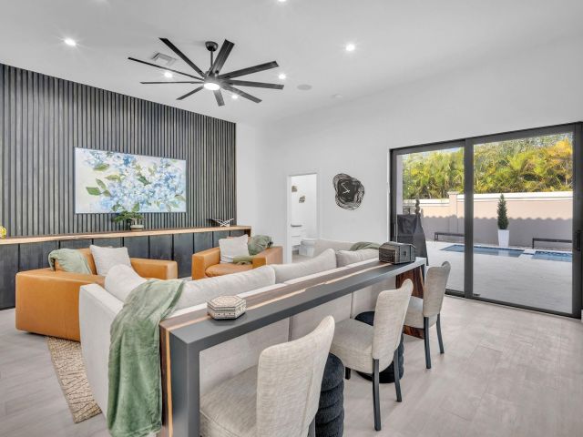 Продажа дома по адресу 5827 Brookfield Cir W - фото 6165037