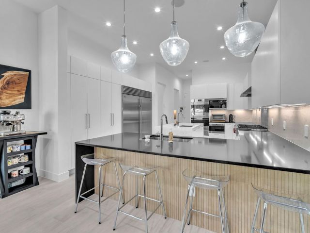 Продажа дома по адресу 5827 Brookfield Cir W - фото 6165039