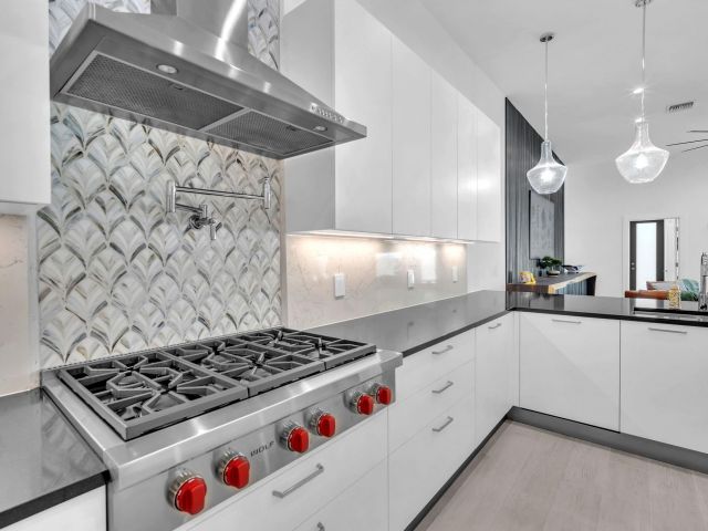 Продажа дома по адресу 5827 Brookfield Cir W - фото 6165041