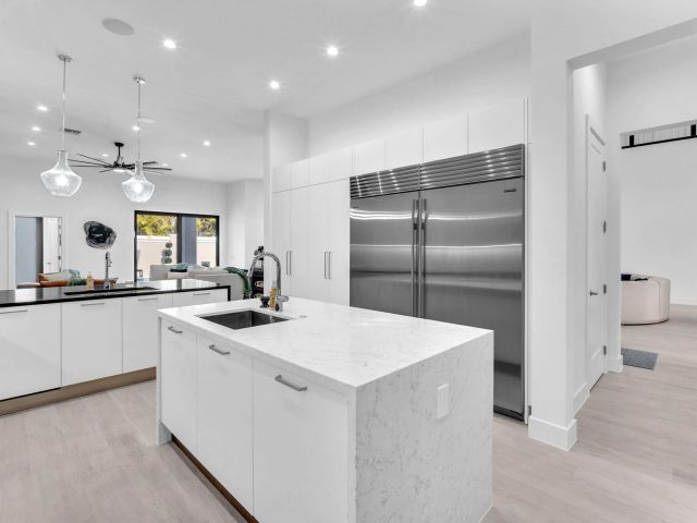 Продажа дома по адресу 5827 Brookfield Cir W - фото 6165046