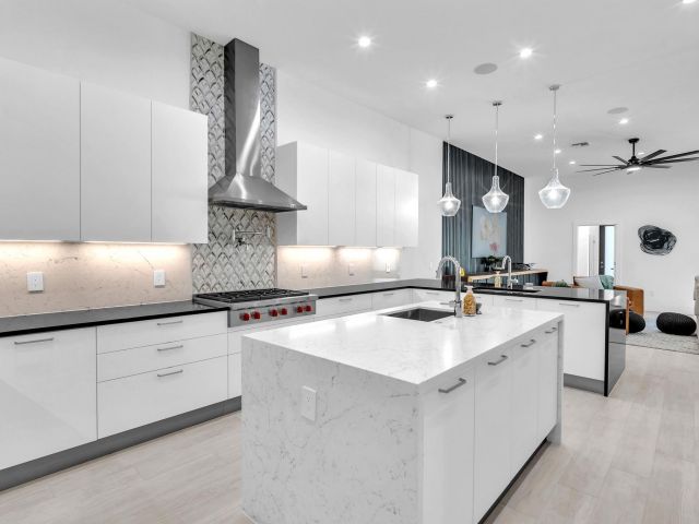 Продажа дома по адресу 5827 Brookfield Cir W - фото 6165047