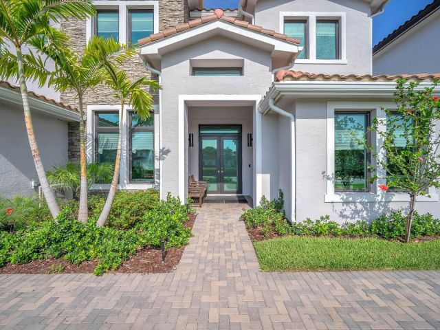 Продажа дома по адресу 5827 Brookfield Cir W - фото 6165048