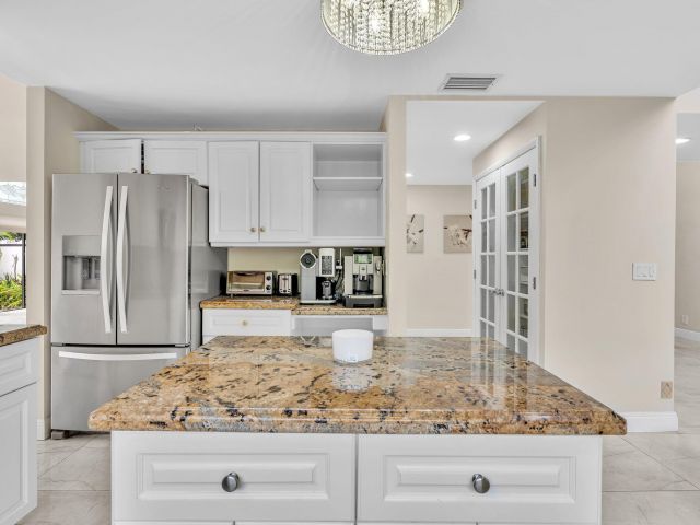 Продажа дома по адресу 6400 Via Rosa - фото 6216268