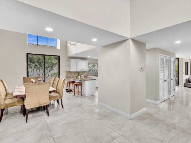 Продажа дома по адресу 6400 Via Rosa - фото 6216275