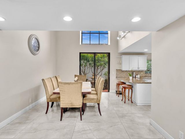 Продажа дома по адресу 6400 Via Rosa - фото 6216276