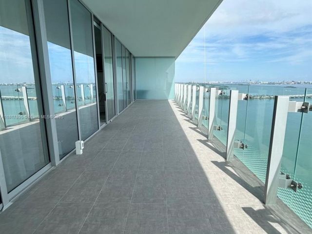 Квартира в аренду номер2602 - фото 6145312