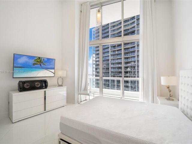 Продажа квартиры #2807 - фото 6143500