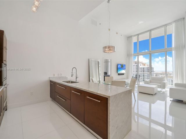 Продажа квартиры #2807 - фото 6143515