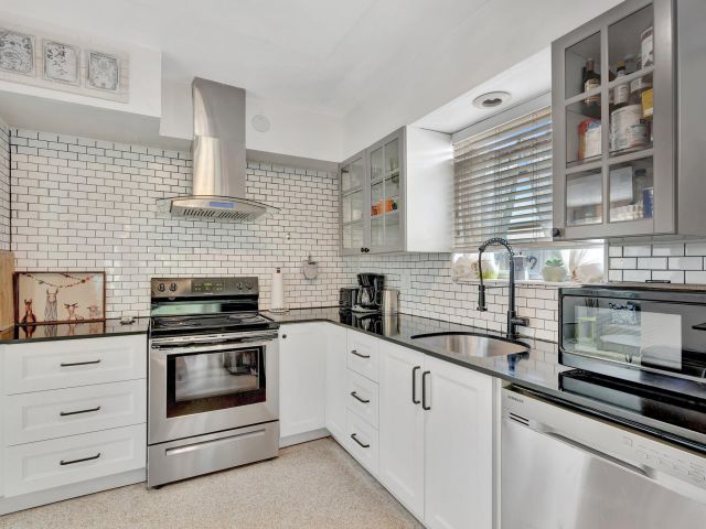 Дом в аренду по адресу 1246 Johnson Street - фото 6143944