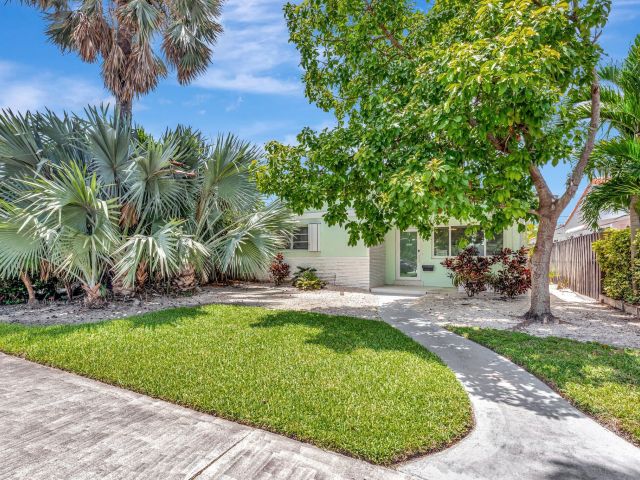 Дом в аренду по адресу 1246 Johnson Street - фото 6143956