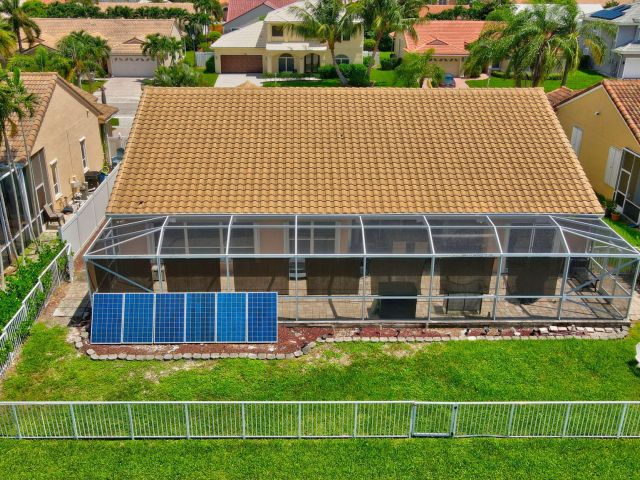 Продажа дома по адресу 9720 Enchanted Pointe Lane - фото 6144554