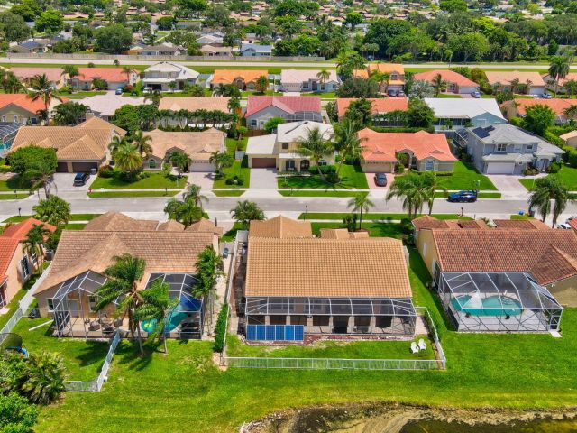 Продажа дома по адресу 9720 Enchanted Pointe Lane - фото 6144557