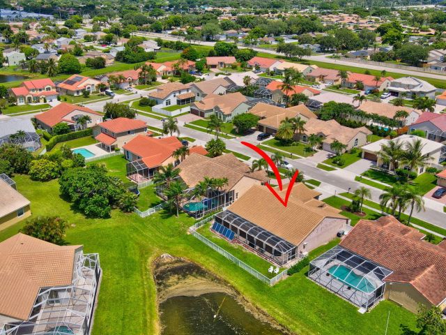 Продажа дома по адресу 9720 Enchanted Pointe Lane - фото 6144559