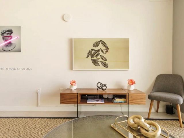 Продажа квартиры #N-1011 - фото 6146190