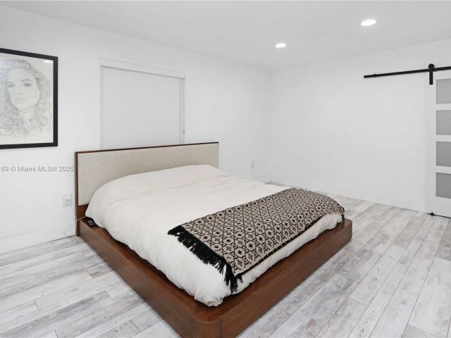 Продажа дома по адресу 1611 Madison St - фото 6153612