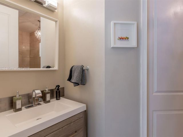 Продажа дома по адресу 9532 SW 124th Ter - фото 6196407