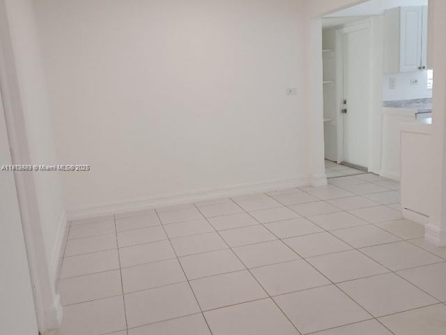 Дом в аренду по адресу 2149 NE 179th St HOUSE - фото 6146828