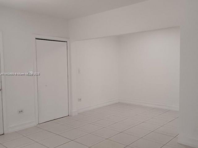 Дом в аренду по адресу 2149 NE 179th St HOUSE - фото 6146829