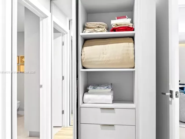 Продажа квартиры #2203 - фото 6150615