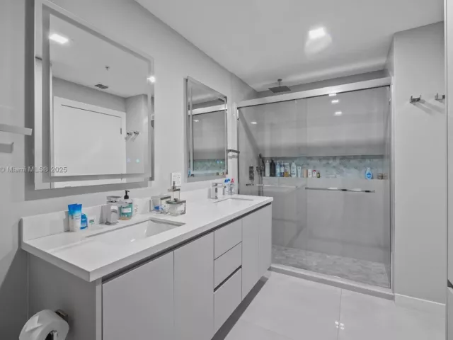 Продажа квартиры #2203 - фото 6150618