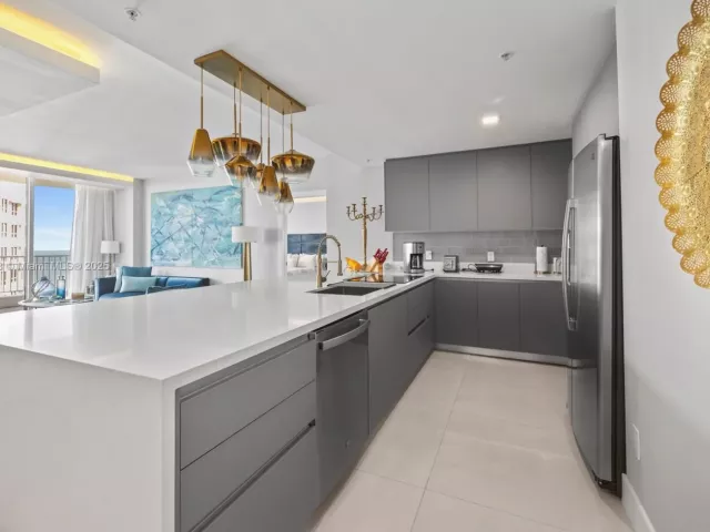 Продажа квартиры #2203 - фото 6150610